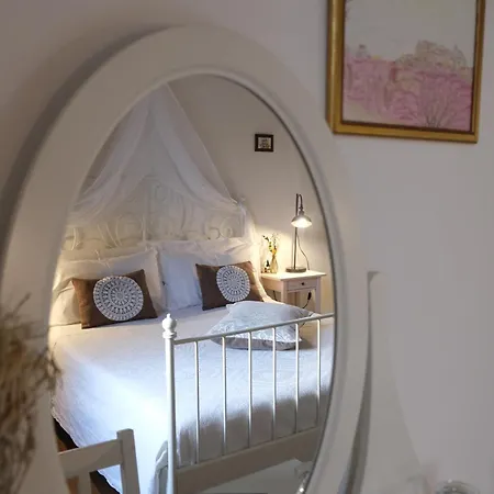 Dimora Amina Bed & Breakfast 4*
