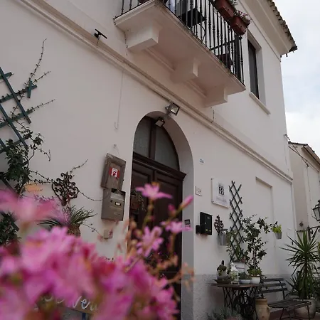 Dimora Amina Bed and Breakfast 4*