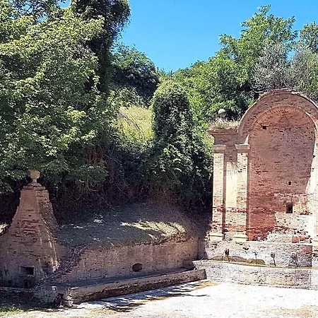 Dimora Amina 4*