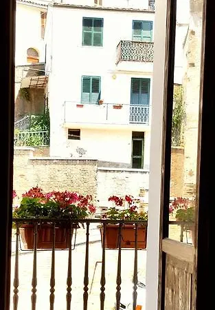 Dimora Amina 4*