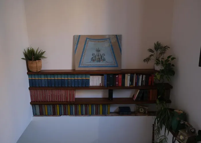 Alojamento de Acomodação e Pequeno-almoço Dimora Amina 4*