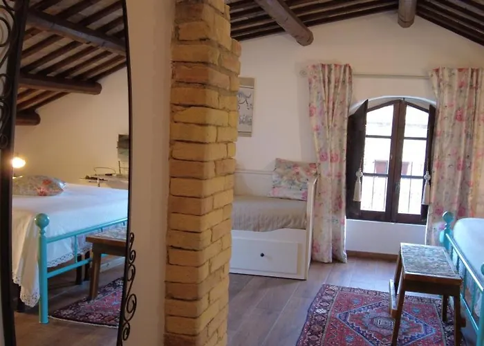 فندق مبيت وإفطار Dimora Amina 4*