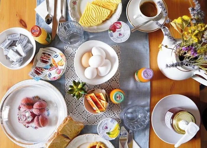 Alojamento de Acomodação e Pequeno-almoço Dimora Amina 4*