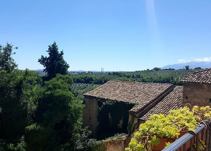 Alojamento de Acomodação e Pequeno-almoço Dimora Amina 4*