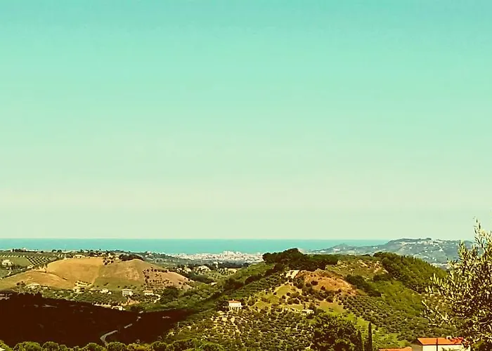 Dimora Amina Alojamento de Acomodação e Pequeno-almoço Loreto Aprutino